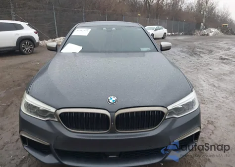 2018 BMW M550I xDrive из США, поврежденный, VIN WBAJB9C54JB034827